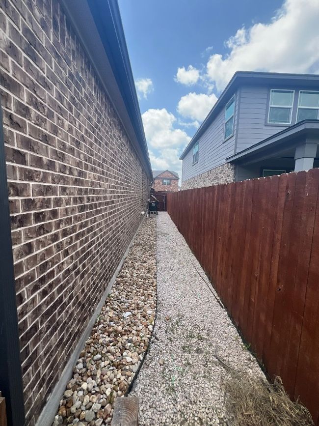 330 Grand Junction Trl, House other with 3 bedrooms, 2 bathrooms and null parking in Georgetown TX | Image 27