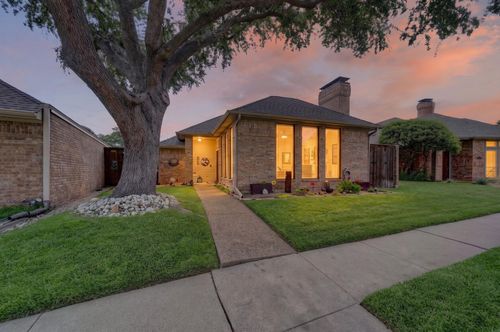 806 Oakway Ct, Richardson, TX, 75081-5115 | Card Image