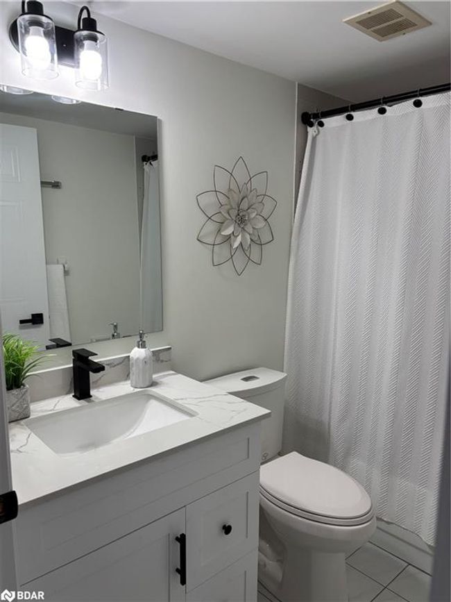 602 - 20 Mcfarlane Dr, House attached with 2 bedrooms, 1 bathrooms and 1 parking in Halton Hills ON | Image 24