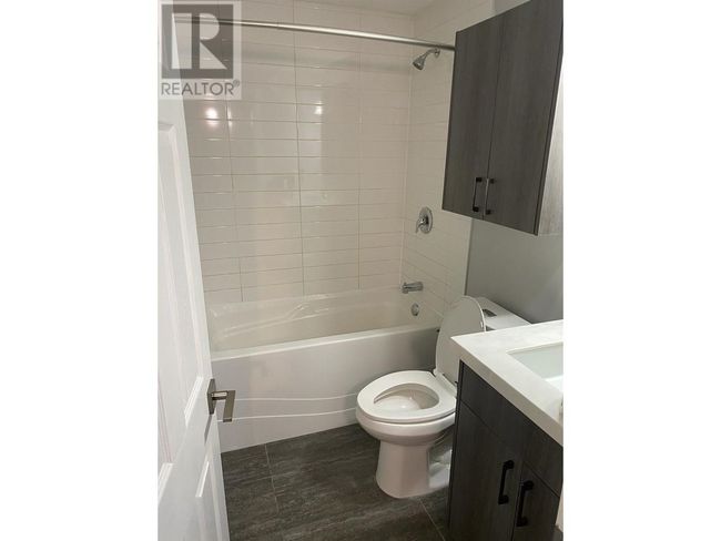492 Grandview Terr, House other with 3 bedrooms, 3 bathrooms and 3 parking in Kamloops BC | Image 31