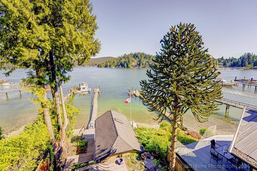 2660 Panorama Dr, North Vancouver, BC, V7G1V6 | Card Image