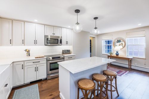 2039 Quechee Main St, White River Junction, VT, 05001 | Card Image