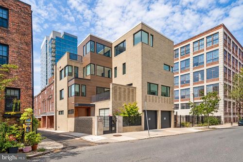 254 S 24th St, PHILADELPHIA, PA, 19103-5861 | Card Image