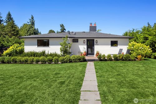 10426 Sw 112th Street, Vashon, WA, 98070 | Card Image