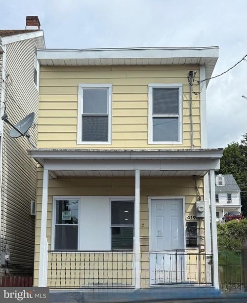 419 W Poplar St, SHENANDOAH, PA, 17976-2165 | Card Image