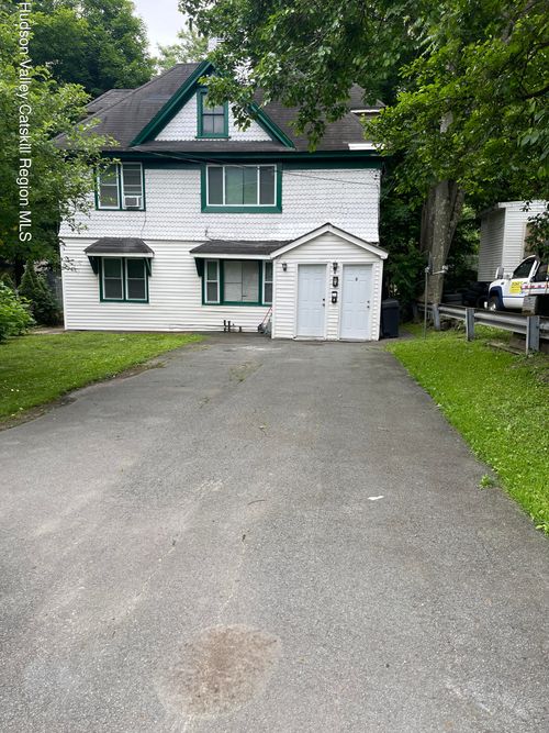 6 Church St, Ellenville, NY, 12428-1516 | Card Image