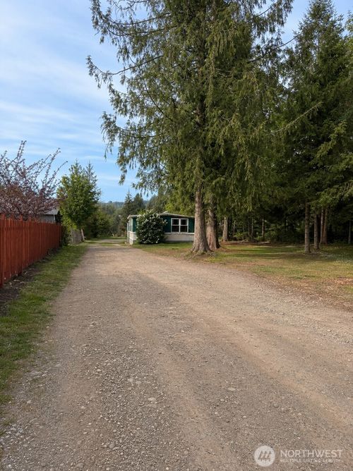 46203 Baker Dr, Concrete, WA, 98237 | Card Image