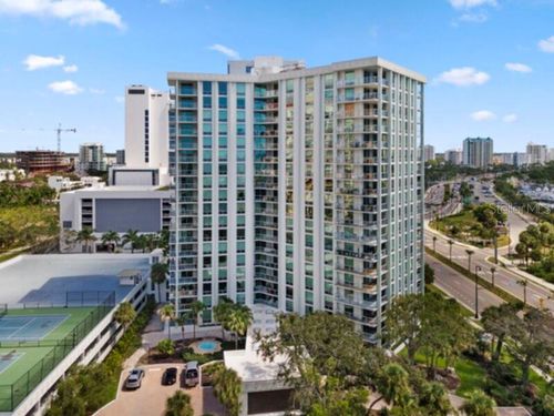 5b-1111 N Gulfstream Ave, SARASOTA, FL, 34236-5532 | Card Image