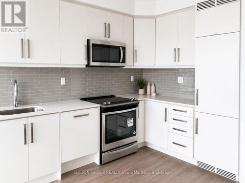 1601-5180 Yonge St, North York, ON, M2N0K5 | Card Image