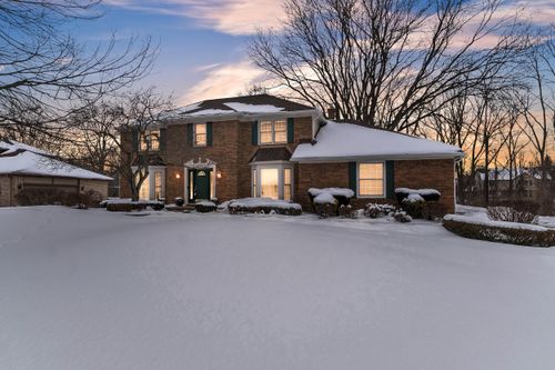 22014 Heatheridge Lane, Farmington Hills, MI, 48335 | Card Image