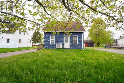 21 Wilfred St, Miscouche, PE, C0B1T0 | Card Image