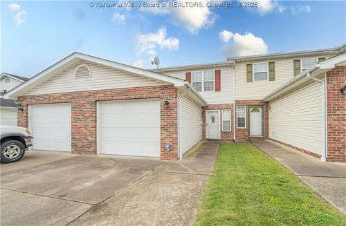 911 4th Ave, Saint Albans, WV, 25177-2977 | Card Image