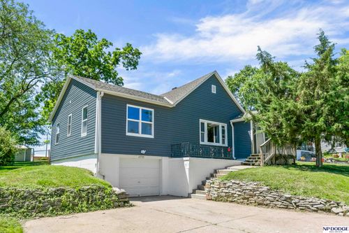 2705 Margo St, Bellevue, NE, 68147-1440 | Card Image
