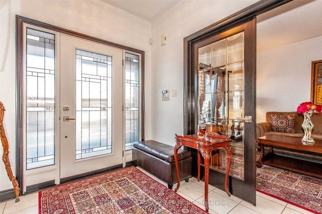 9 Amalfi Crt, House other with 5 bedrooms, 4 bathrooms and 2 parking in Vaughan ON | Image 8