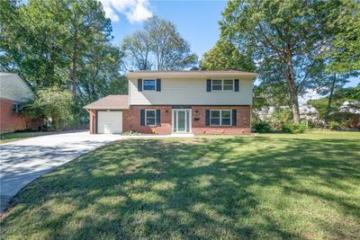 233 Dublin Court, House other with 4 bedrooms, 2 bathrooms and null parking in Newport News VA | Image 3