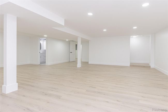 Basement with Open floor plan and UFC insullation throughout. | Image 20