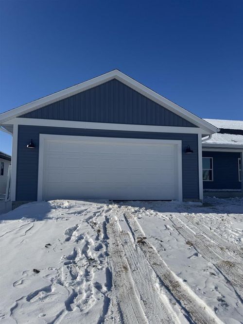 988 Bell Circle, Arlington, WI, 53911 | Card Image