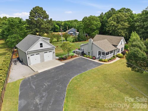 12109 Eastfield Rd, Huntersville, NC, 28078-6615 | Card Image