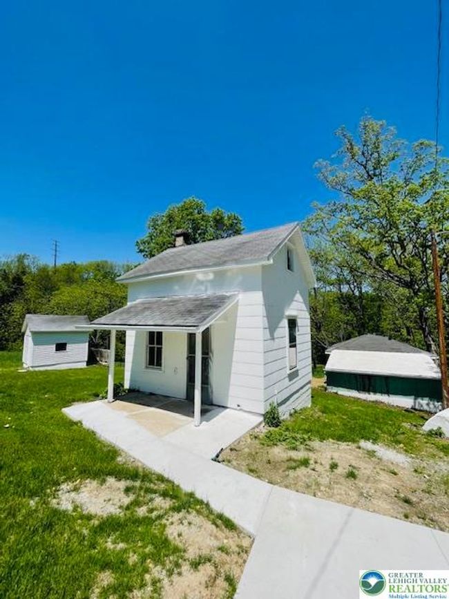 1911 Echo Rd, House other with 3 bedrooms, 2 bathrooms and null parking in Slatington PA | Image 40