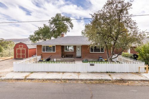 184 Court St, Elko, NV, 89801-3046 | Card Image
