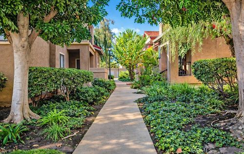 46-2352 Archwood Lane, Simi Valley, CA, 93063 | Card Image