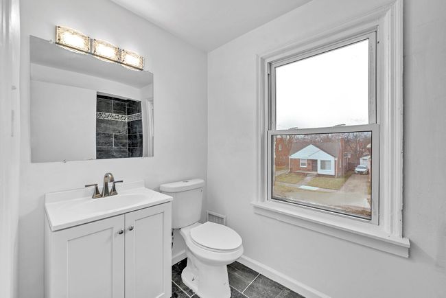16740 Asbury Park, House other with 3 bedrooms, 1 bathrooms and null parking in Detroit MI | Image 14