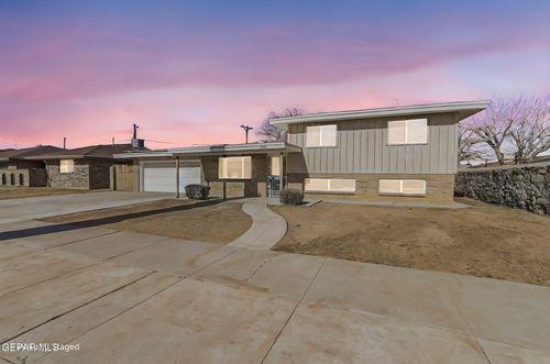 5313 Marcillus Ave, El Paso, TX, 79924-4717 | Card Image