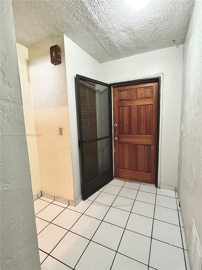 857 W 79 Th Pl, House other with 3 bedrooms, 3 bathrooms and null parking in Hialeah FL | Image 8