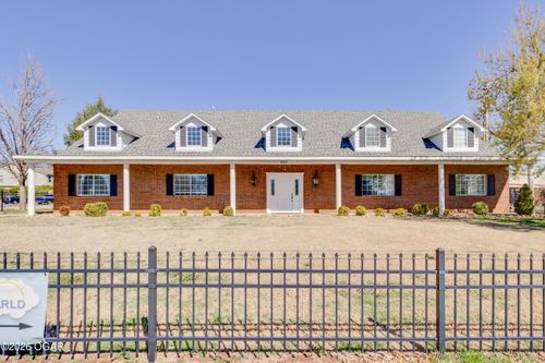 2531 E 32nd St, Joplin, MO, 64804-3129 | Card Image