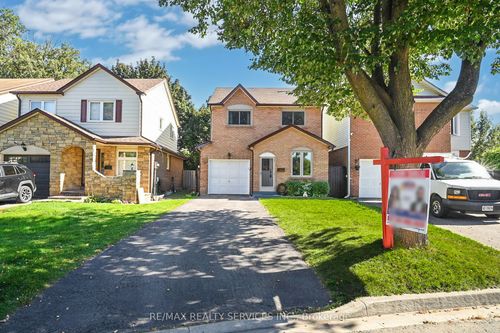 14 Bryant Crt, Brampton, ON, L6X2T1 | Card Image