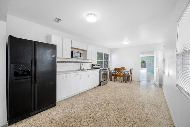 2350 38 Th Ave N, House other with 2 bedrooms, 2 bathrooms and null parking in ST PETERSBURG FL | Image 33