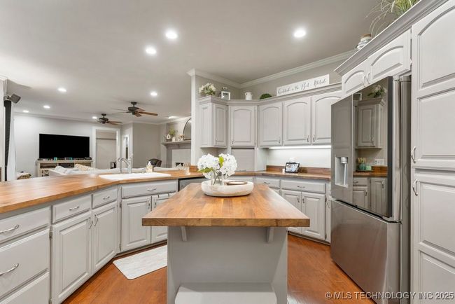 8766 Haskell Dr, House other with 4 bedrooms, 5 bathrooms and null parking in Broken Arrow OK | Image 12