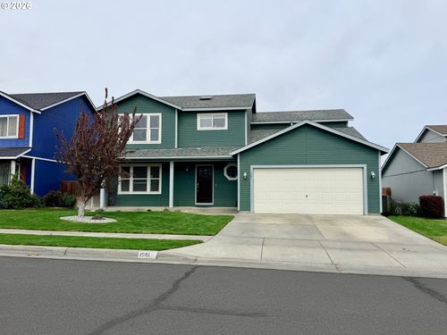 1561 Misty Dr, Hermiston, OR, 97838 | Card Image