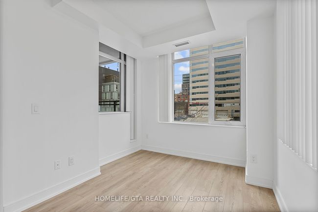 215 - 525 Adelaide St W, Condo with 3 bedrooms, 2 bathrooms and 1 parking in Toronto ON | Image 25
