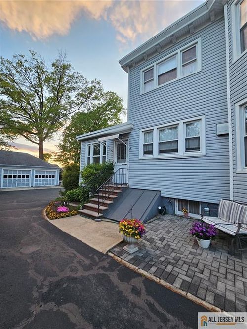 1-406 Boulevard, Westfield, NJ, 07090-3228 | Card Image