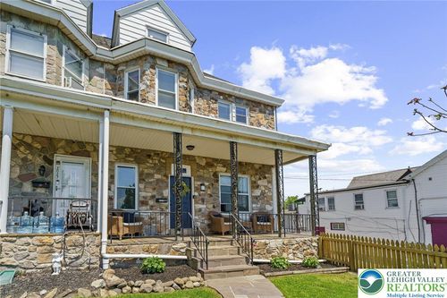 1025 Northampton St, EASTON, PA, 18042-4266 | Card Image