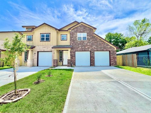 b-5602 Hirondel St, Houston, TX, 77033-3156 | Card Image
