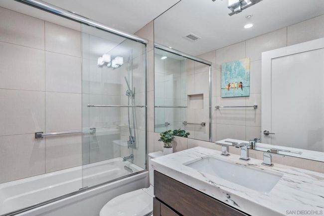 1301 - 5845 Friars Rd, Condo with 3 bedrooms, 2 bathrooms and 2 parking in San Diego CA | Image 13