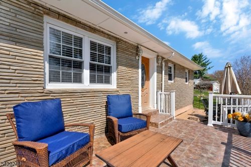 123 Thatchers Hill Rd, Flemington, NJ, 08822-4647 | Card Image