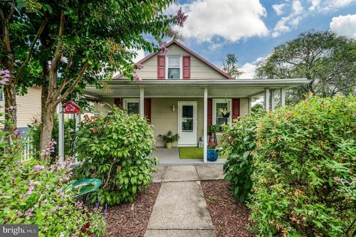 1226 Broadway Blvd, READING, PA, 19607-1708 | Card Image