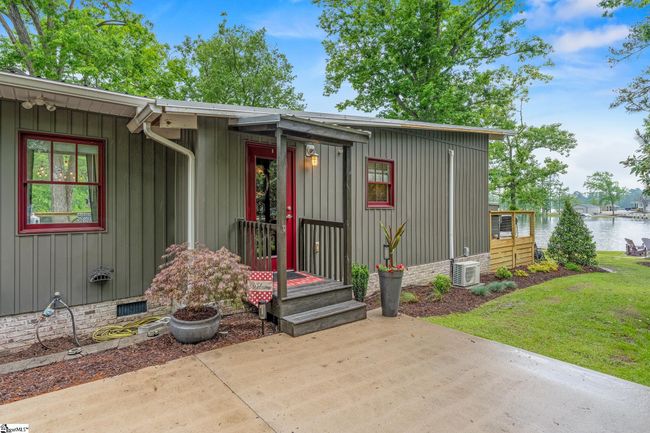 653 R B Baker Dr, House other with 3 bedrooms, 3 bathrooms and null parking in Chapin SC | Image 9