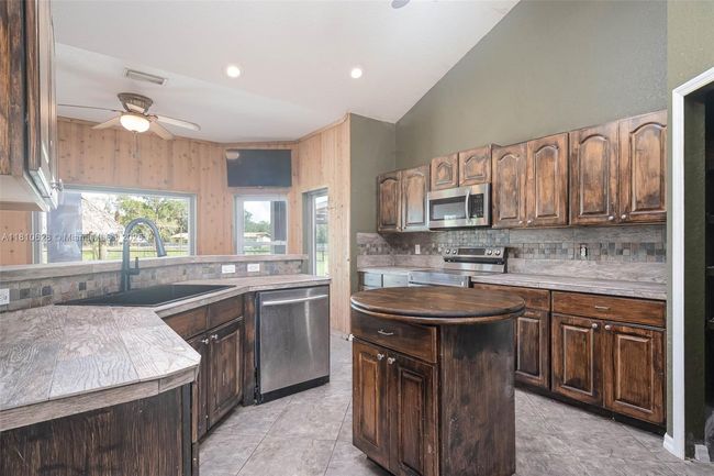 42 Clubhouse Rd, House other with 3 bedrooms, 3 bathrooms and null parking in VENUS FL | Image 24