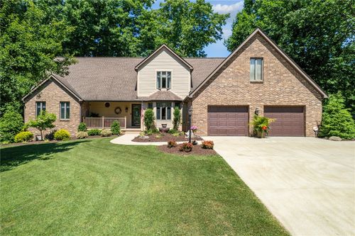 153 Lakewood Rd, Greensburg, PA, 15601-9784 | Card Image