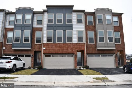 42452 Dogwood Glen Sq, STERLING, VA, 20166-2717 | Card Image