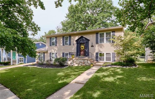 1005 Parkfield Ter, Manchester, MO, 63021-6811 | Card Image