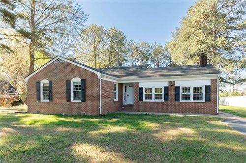 30124 Country Club Rd, Courtland, VA, 23837-2509 | Card Image