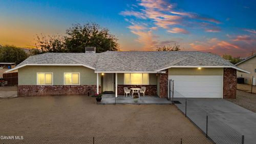 40305 174th St E, Lake Los Angeles, CA, 93591-3163 | Card Image