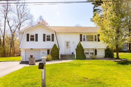 4 Clearview Dr, Milford, MA, 01757-1519 | Card Image