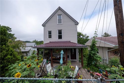 1362 E Maiden St, Washington, PA, 15301-3105 | Card Image