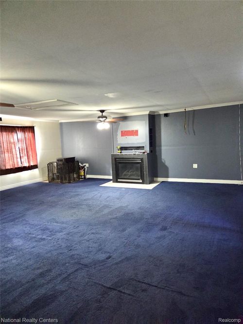 2380 S Van Dyke Rd, Marlette, MI, 48453-9761 | Card Image